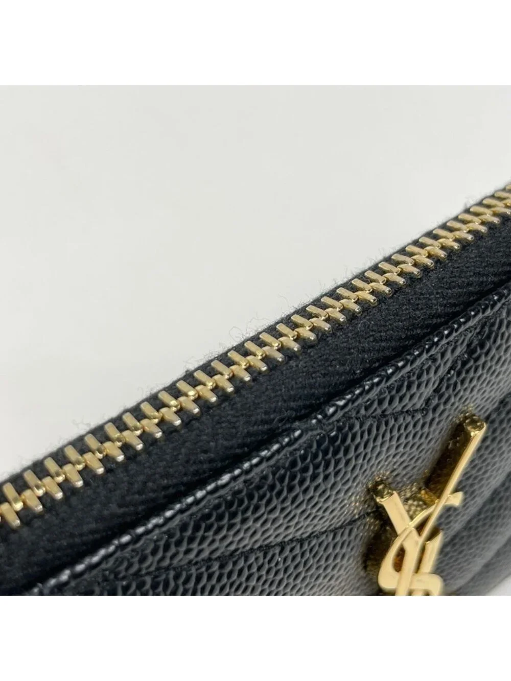 Saint Laurent Monogram Lambskin Fragment Zip Card Case Leather Black - Picture 4 of 7